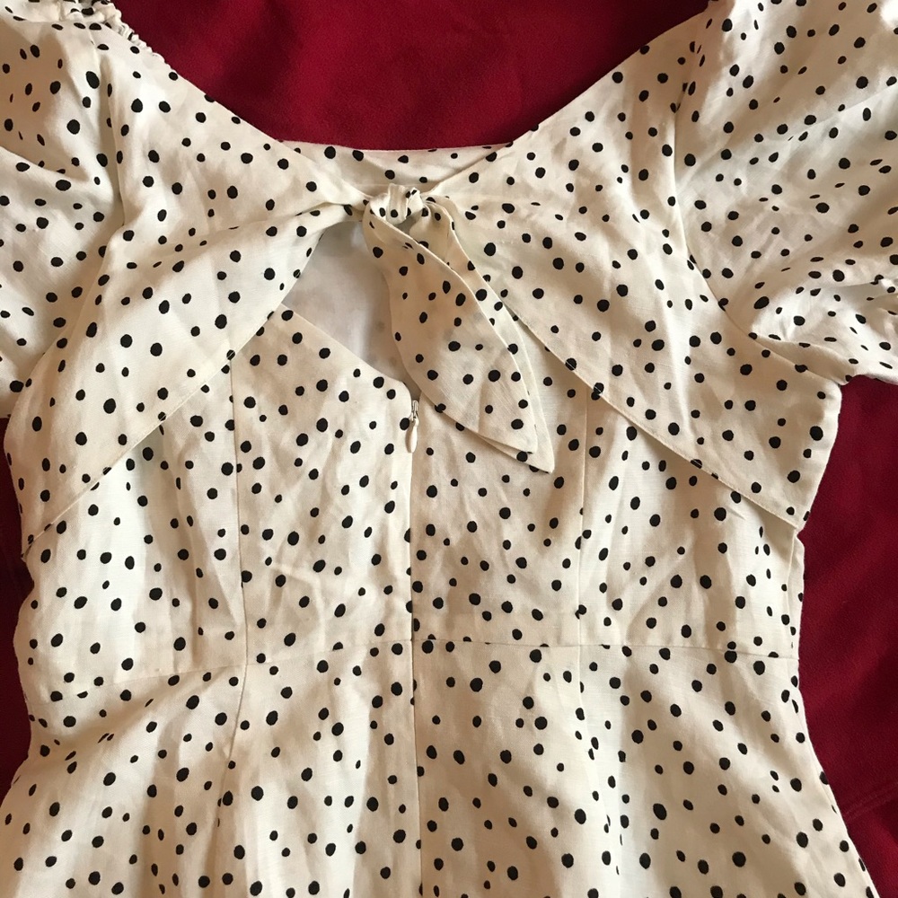 LOFT Cute Dress! Open back